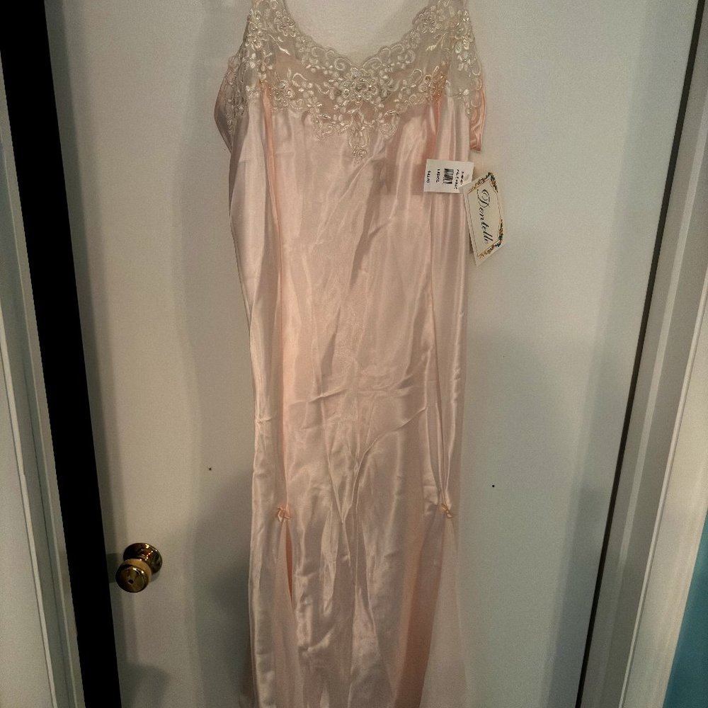 Dentelle Nightgown